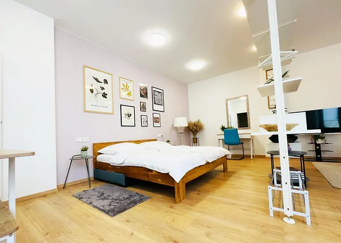 Salon Des Fleurs Linz-landstrasse Appartement