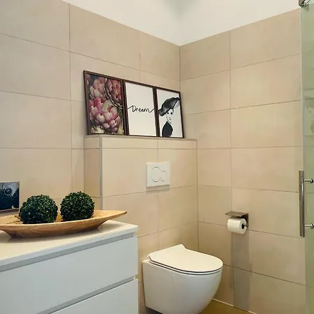 Apartmán Salon Des Fleurs Linz-landstrasse *